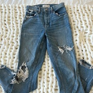 Abercrombie and Fitch high rise mom jean